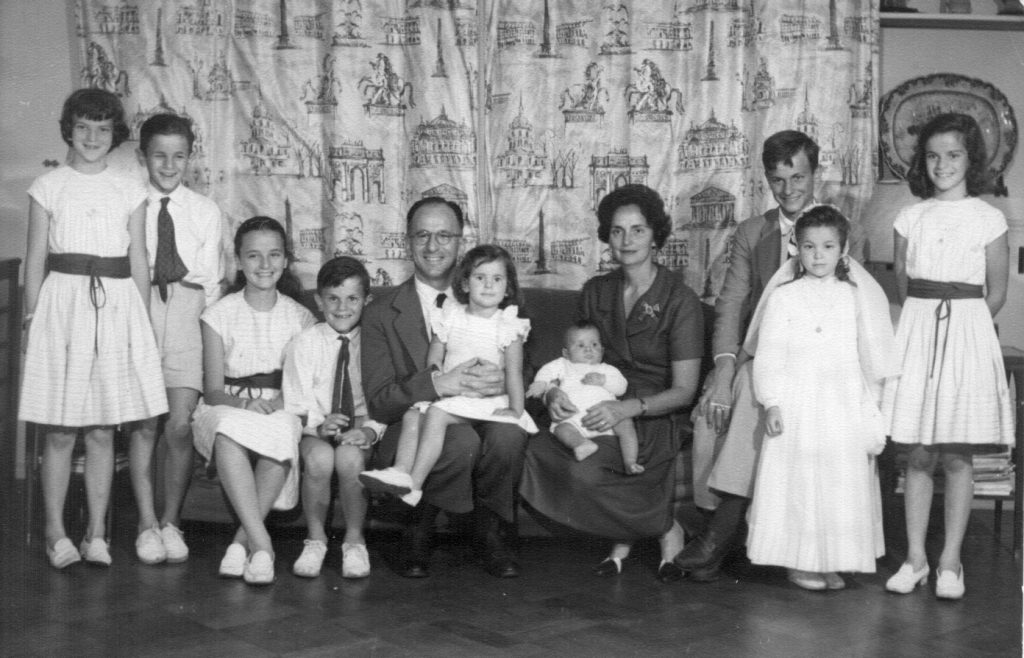 Enrique Shaw y su familia.