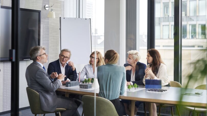 Generación Platada y el desafío de la inclusión laboral después de los 50 años
